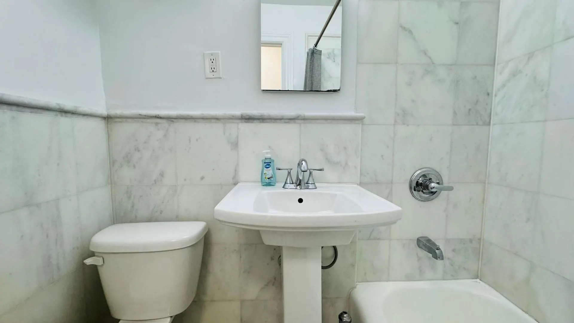 Lincoln Center New York Apartment